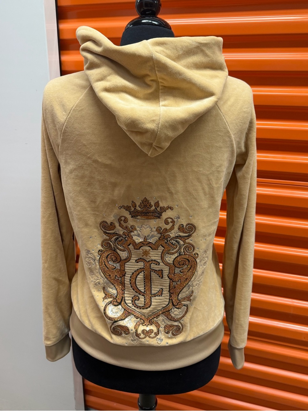 NWT Juicy Couture Women Velour Hooded Jacket embroidered crest on back Tan Sz M